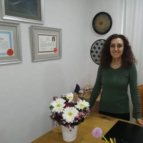 Op. Dr. Arzu Çabuk Dökmeci fotoğrafı