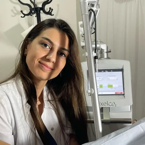 Op. Dr. Ayşe Akgüneş fotoğrafı