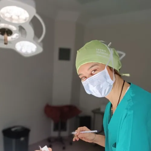 Op. Dr. Ebru Acar fotoğrafı