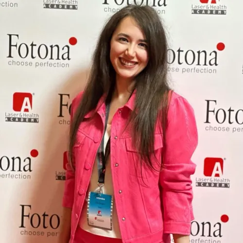 Uzm. Dr. Ece Sürgün fotoğrafı