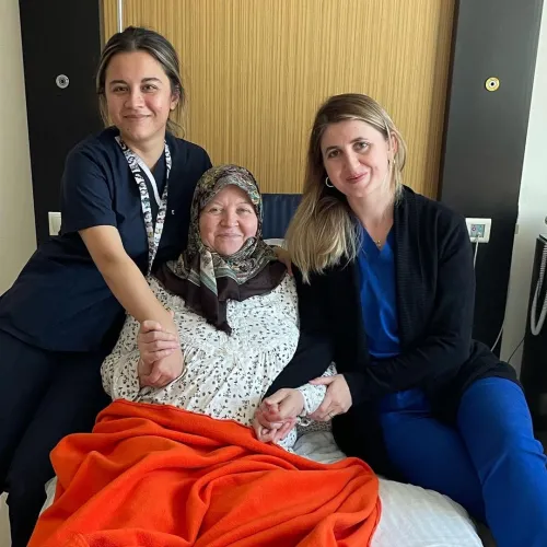 Op. Dr. Emine Öztürk Yücel fotoğrafı