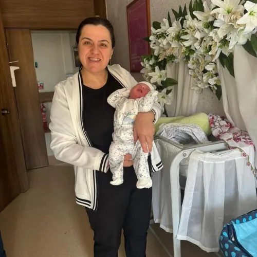 Op. Dr. Emine Suat fotoğrafı