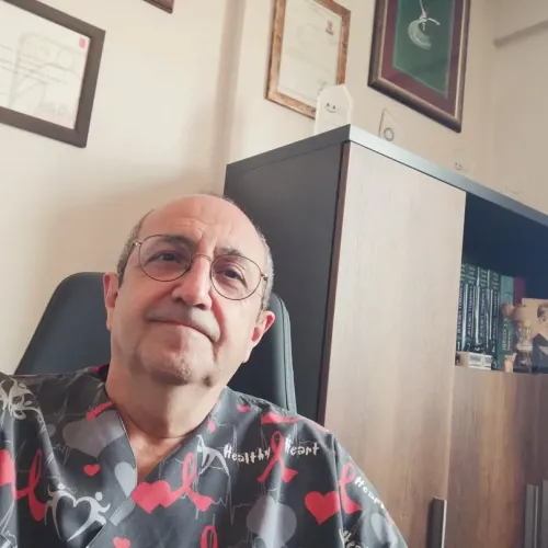 Op. Dr. Emir Şahbal fotoğrafı