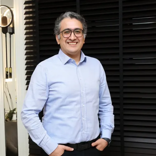 Doç. Dr. Halis Özdemir fotoğrafı
