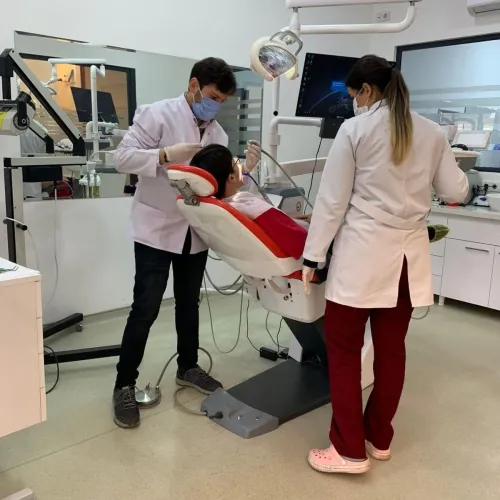 Dr. Dt. Kutay Gürel fotoğrafı