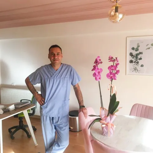 Op. Dr. Murat Aksoy, fotoğrafı