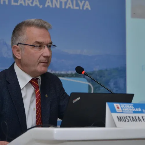 Prof. Dr. Mustafa Faruk Usta fotoğrafı