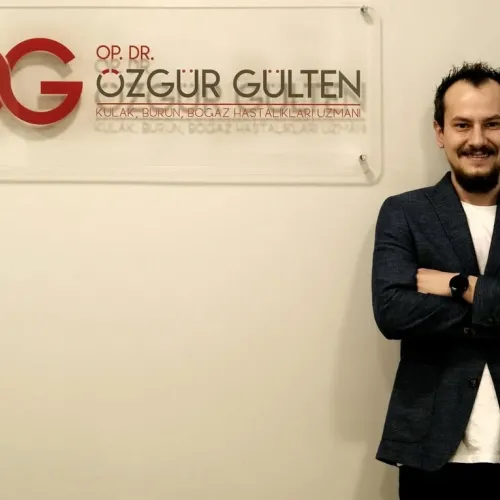 Op. Dr. Özgür Gülten fotoğrafı