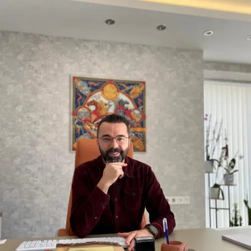 Op. Dr. Tevfik Sarıkaya fotoğrafı